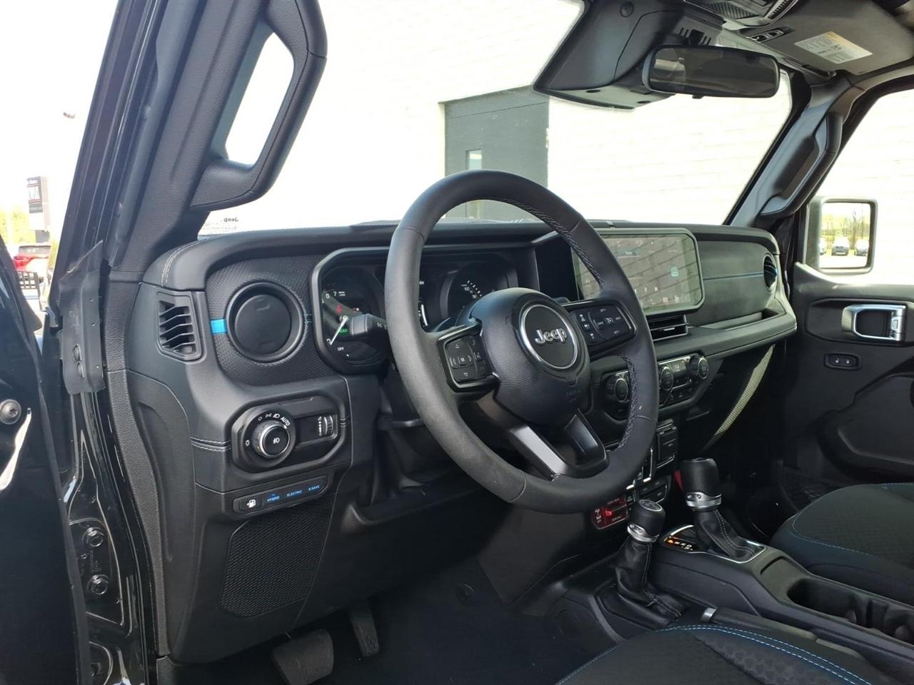 Jeep Wrangler 4xe  2025