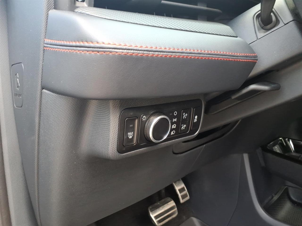 Ford Mustang Mach-E  2025