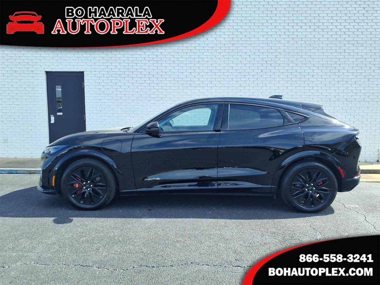 2025 Ford Mustang Mach-E Premium AWD
