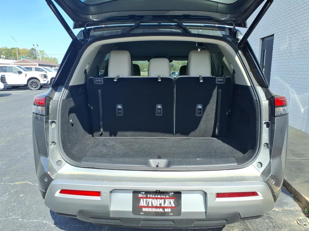 Nissan Pathfinder  2025