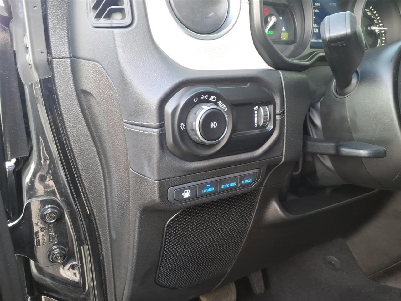 Jeep Wrangler 4xe  2025