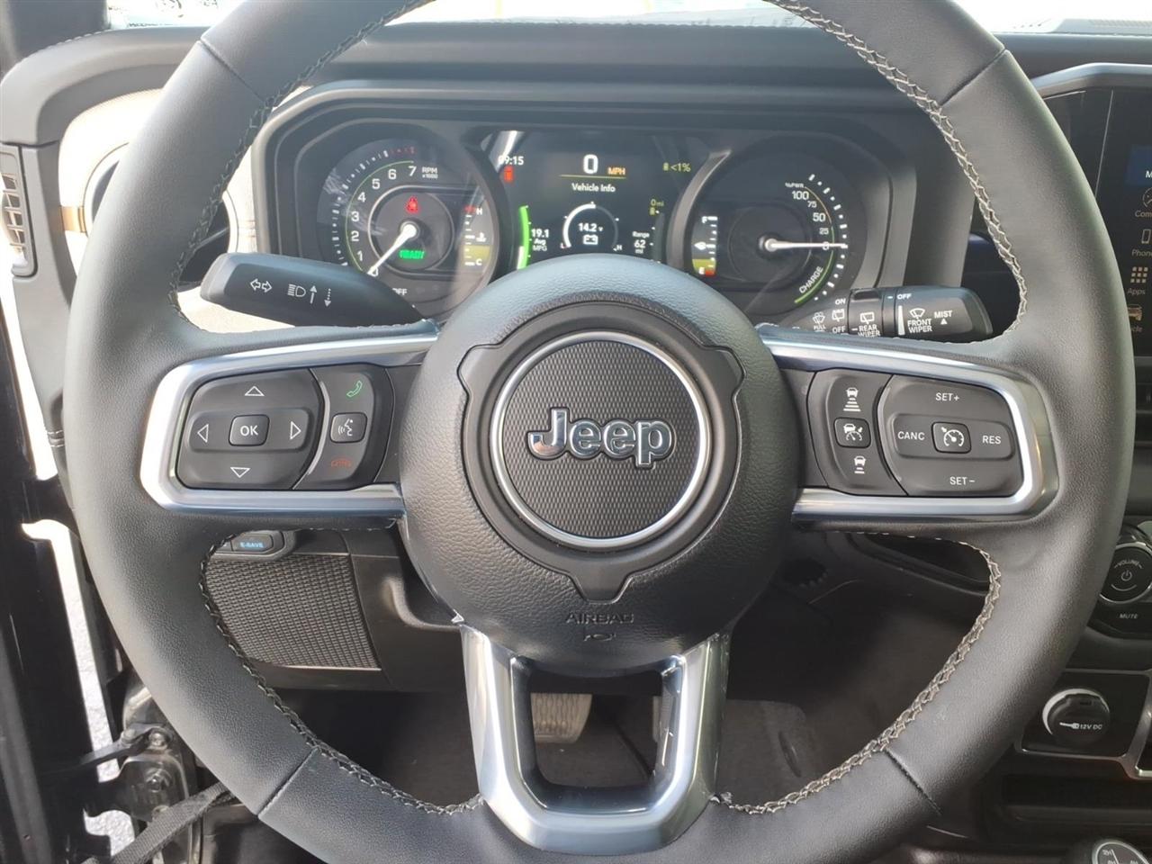 Jeep Wrangler 4xe  2025