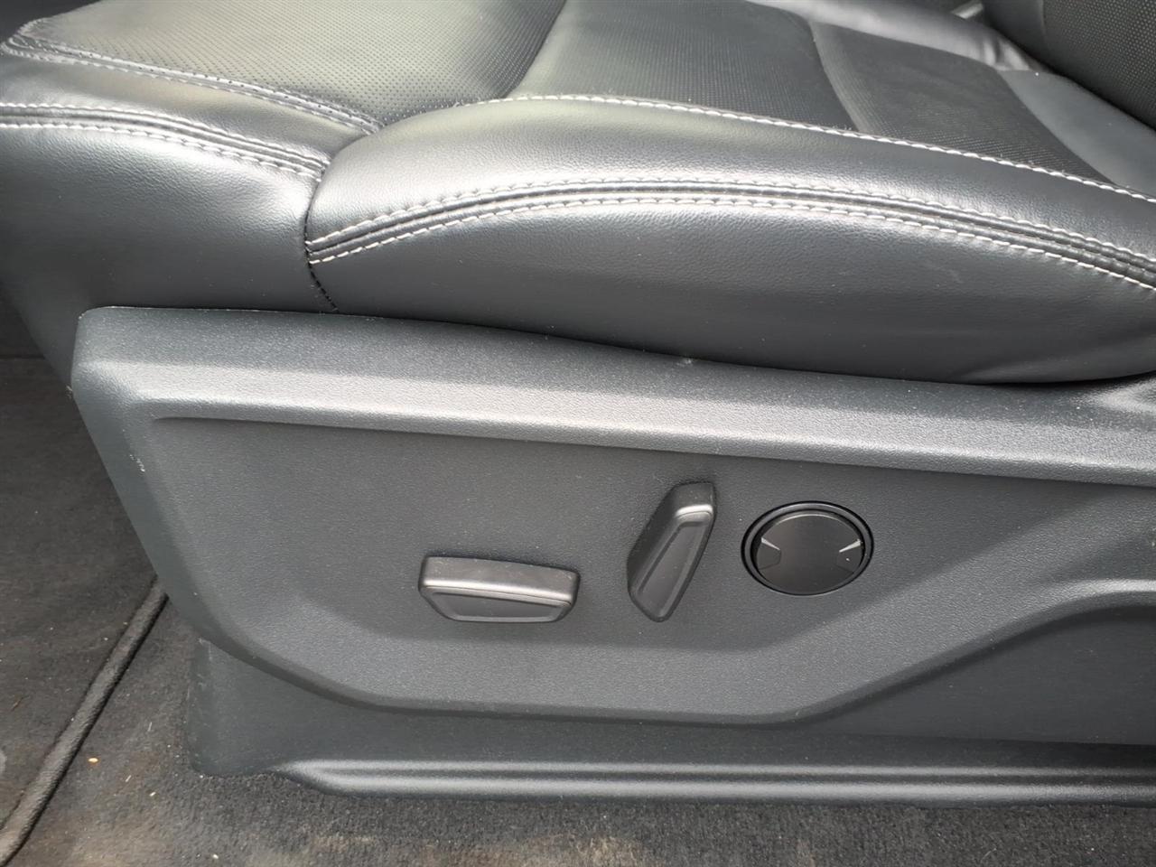 Ford Expedition Platinum 4WD 2025