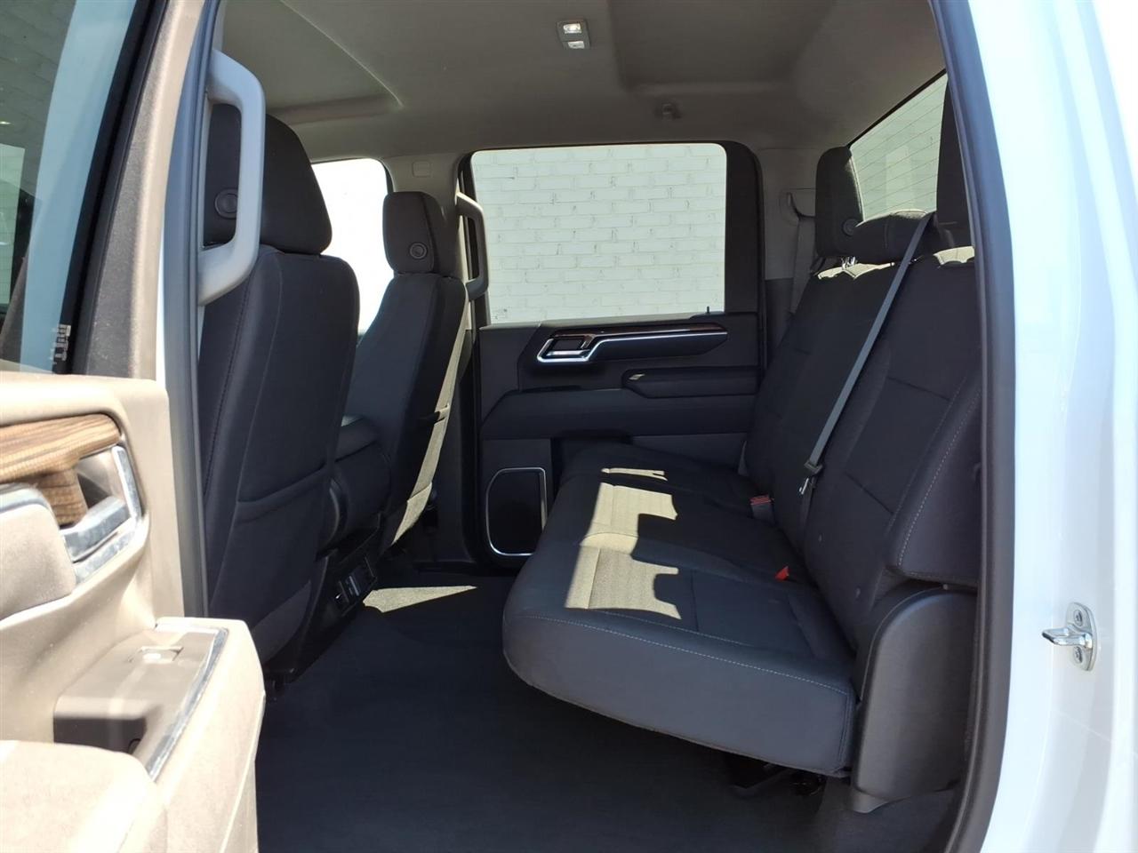 Chevrolet Silverado 2500HD  2025