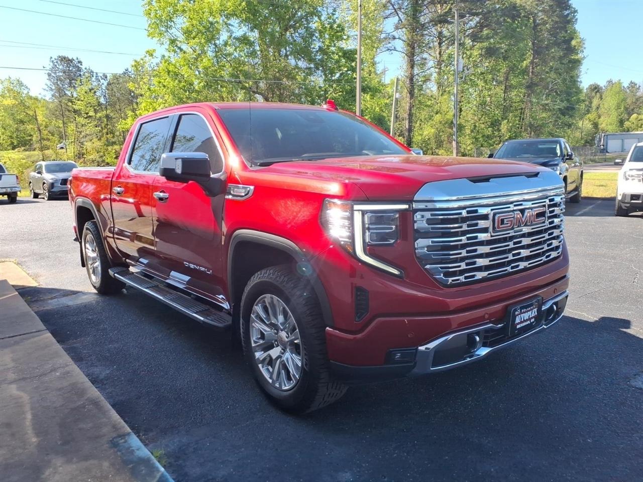 GMC Sierra 1500 Denali Crew Cab 4WD 2023