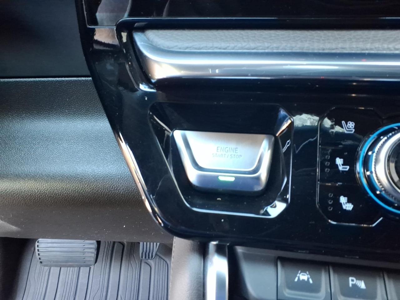GMC Sierra 1500 Denali Crew Cab 4WD 2023