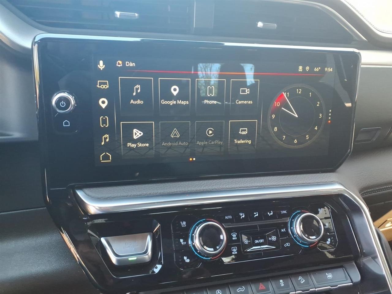 GMC Sierra 1500 Denali Crew Cab 4WD 2023