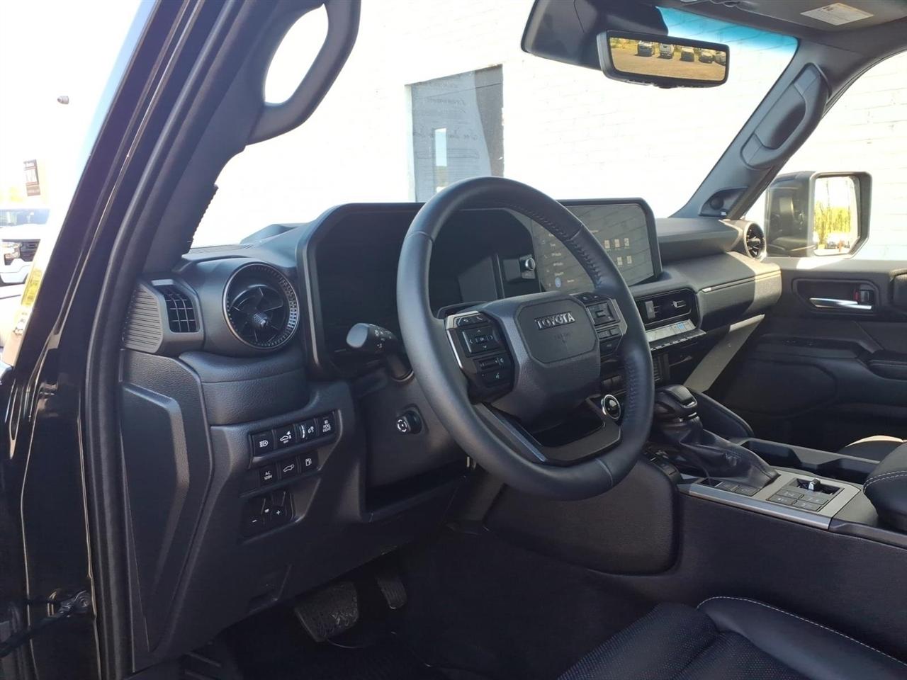 Toyota Land Cruiser 4dr 4WD 2024