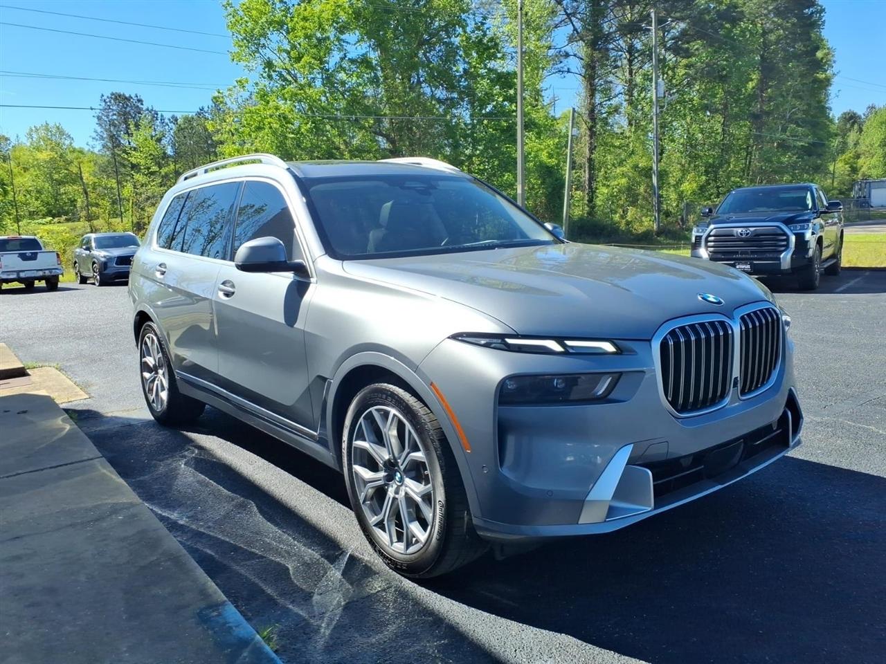 BMW X7  2025