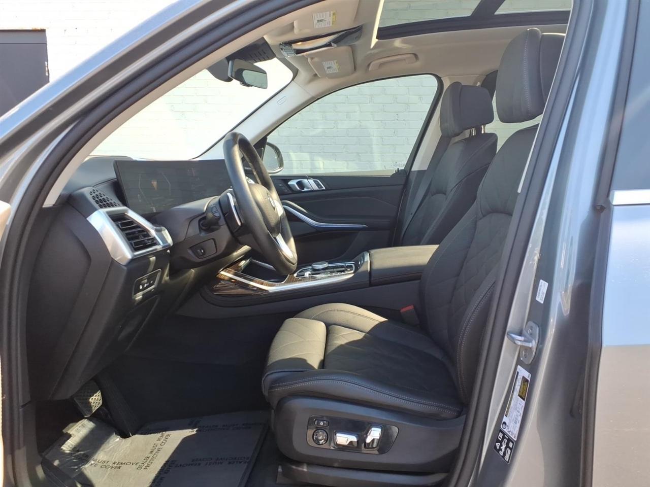 2025 BMW X7 40i - Photo 12