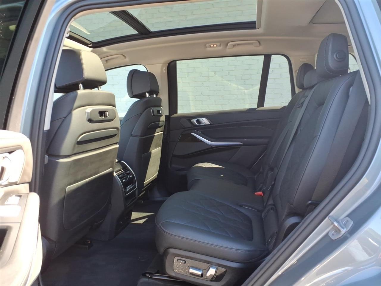 BMW X7 xDrive40i 2025