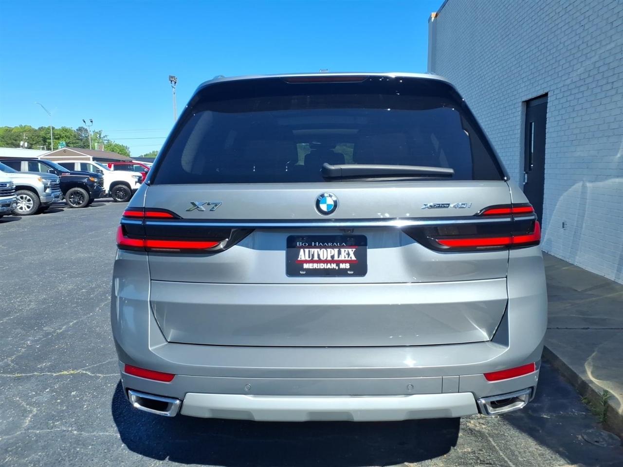 BMW X7 xDrive40i 2025