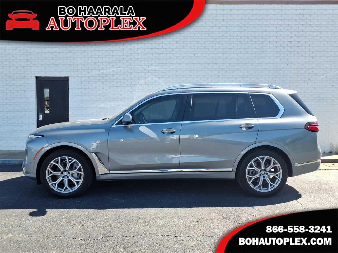 2025 BMW X7 xDrive40i