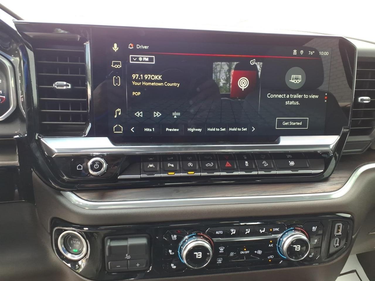 GMC Sierra 1500 SLT Crew Cab 4WD 2026