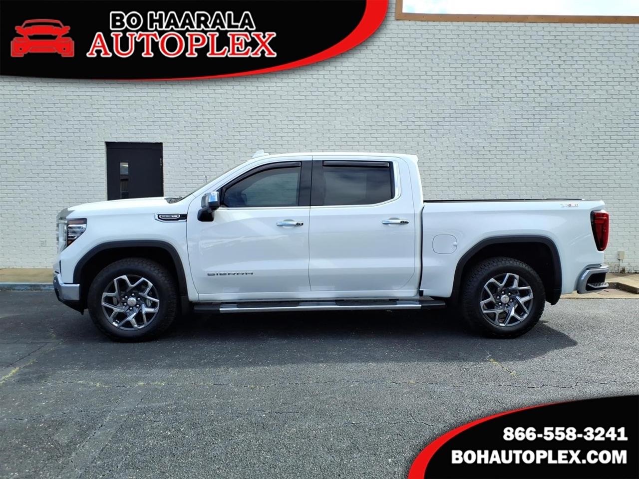 GMC Sierra 1500 SLT Crew Cab 4WD 2026