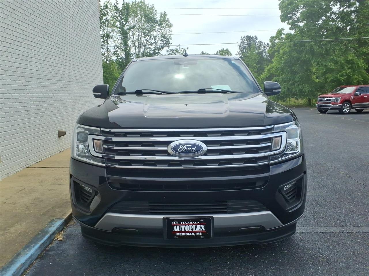 Ford Expedition XLT 2021