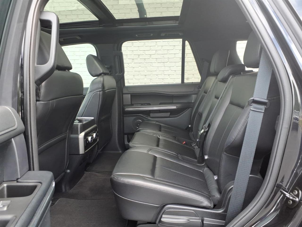 Ford Expedition XLT 2021