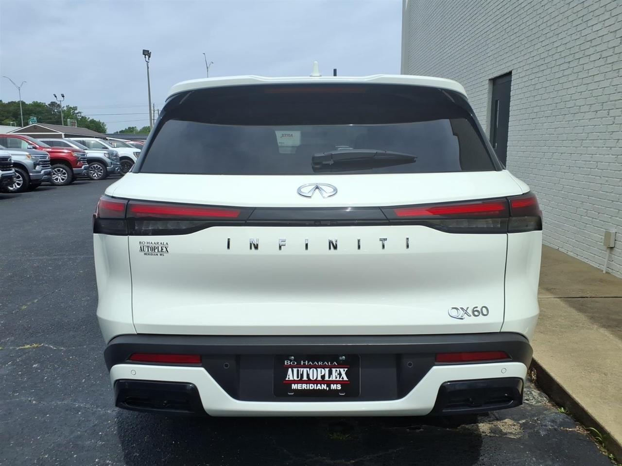 Infiniti QX60  2025