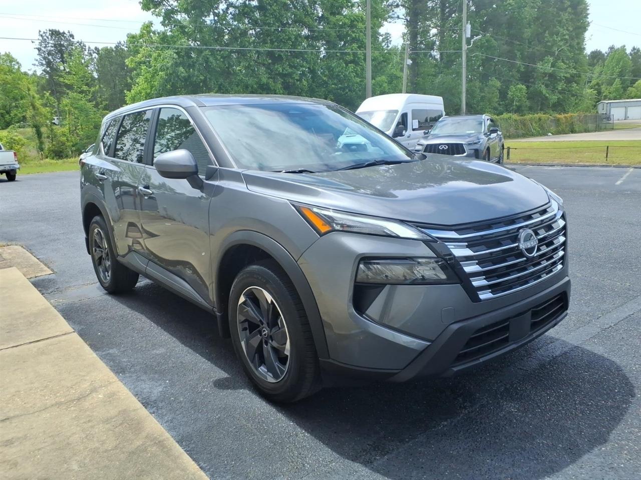 Nissan Rogue SV 2025