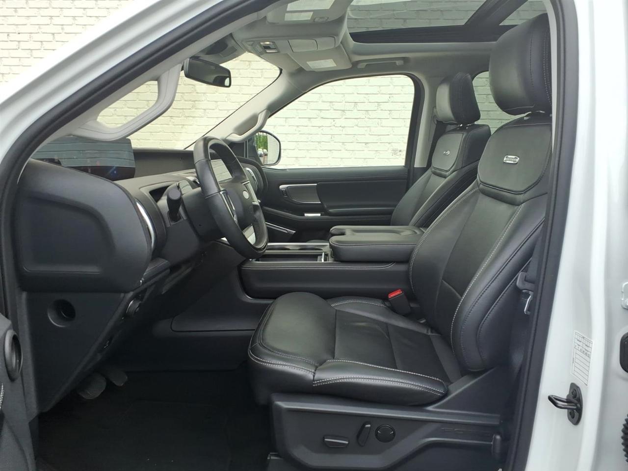 Ford Expedition Platinum 2025