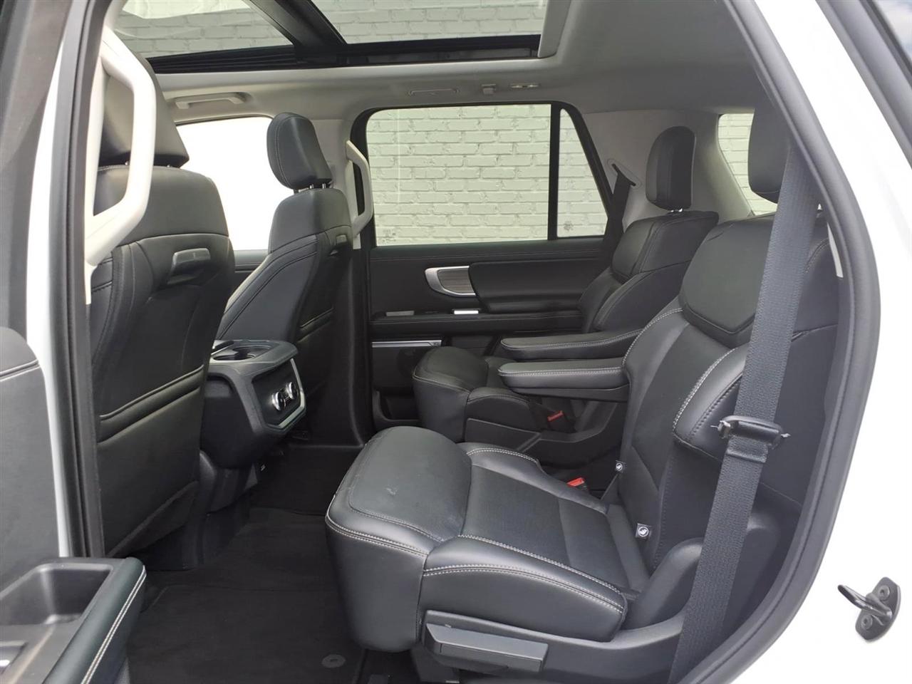 Ford Expedition Platinum 2025