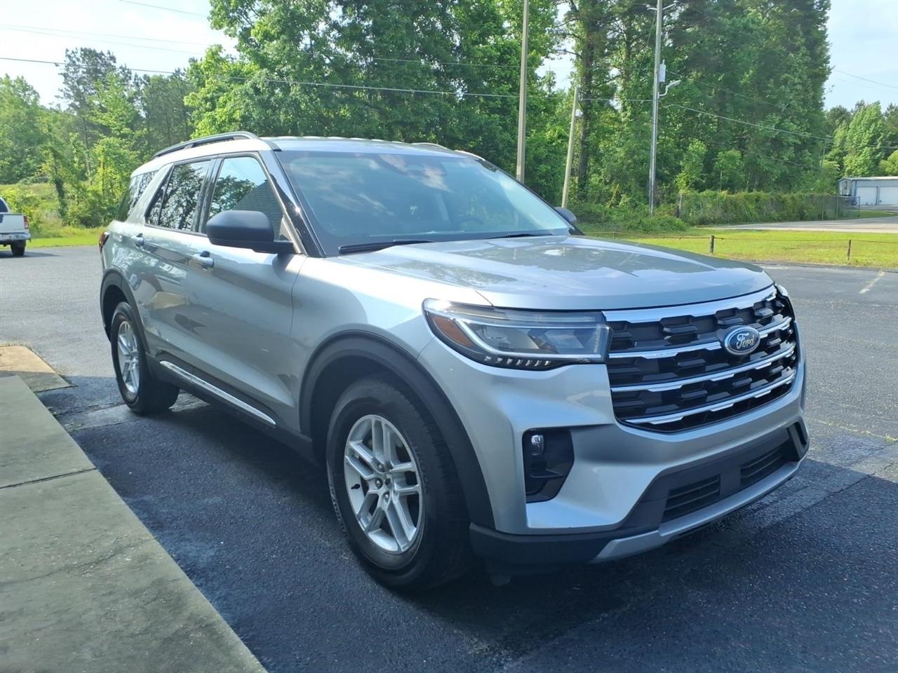 Ford Explorer Active 2025