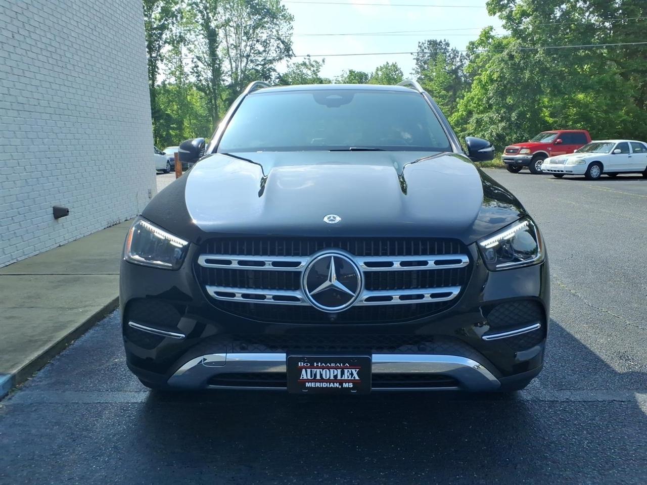 Mercedes-Benz GLE-Class  2025