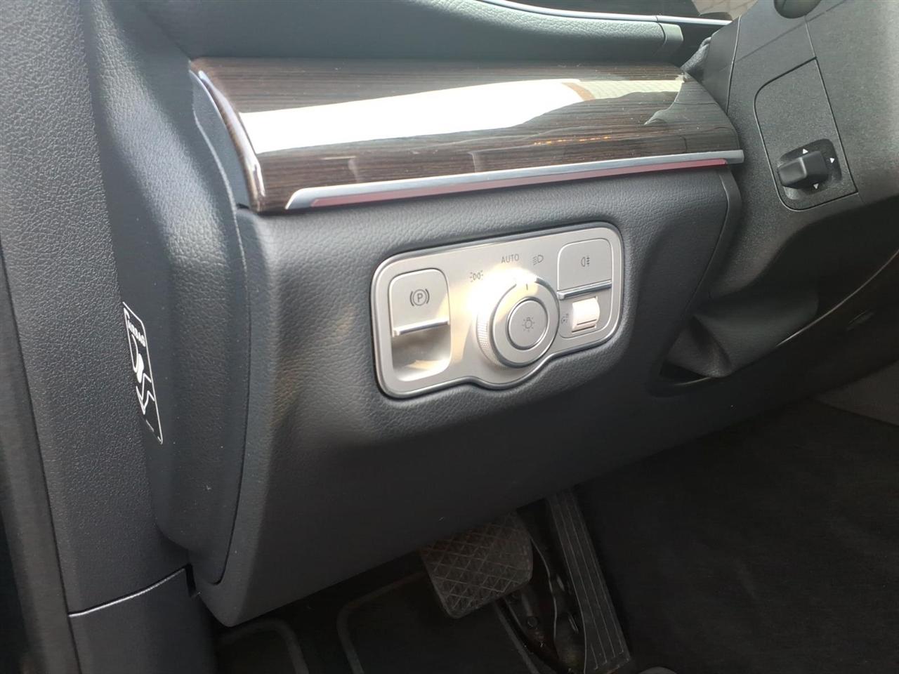 Mercedes-Benz GLE-Class  2025