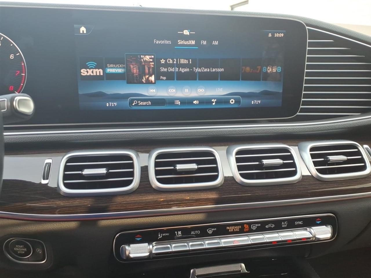 Mercedes-Benz GLE-Class  2025