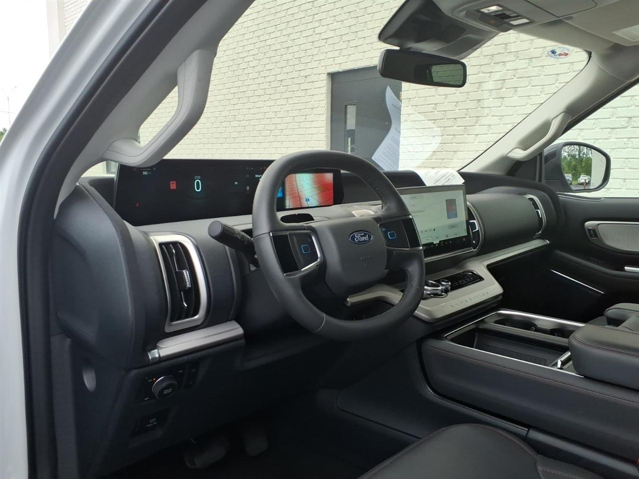 Ford Expedition Active 4WD 2025