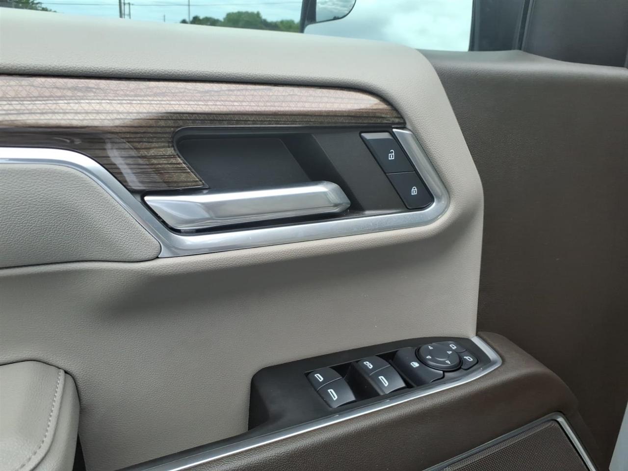 Chevrolet Silverado 1500 RST Crew Cab 4WD SWB 2024