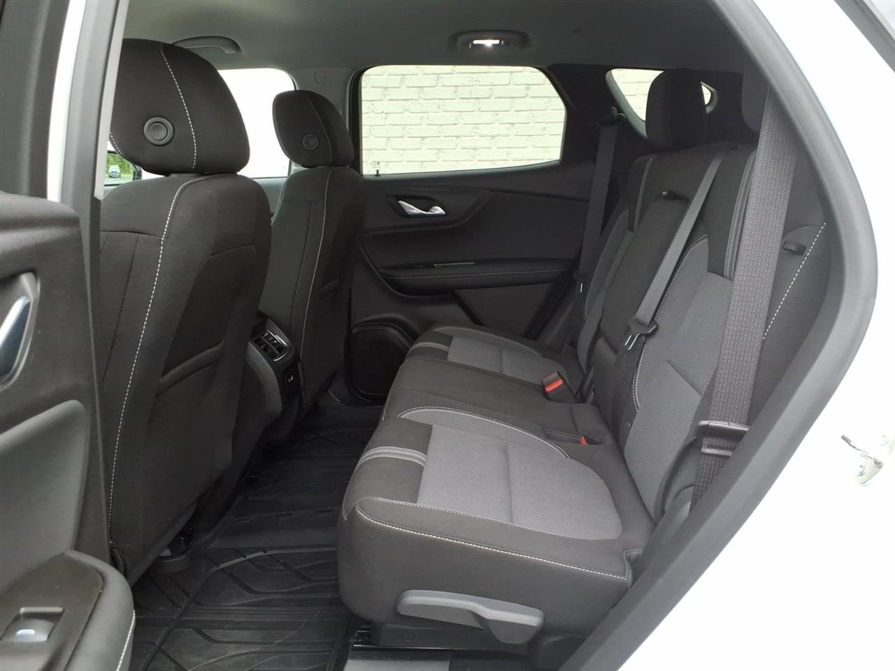 Chevrolet Blazer FWD 4dr w/2LT 2024