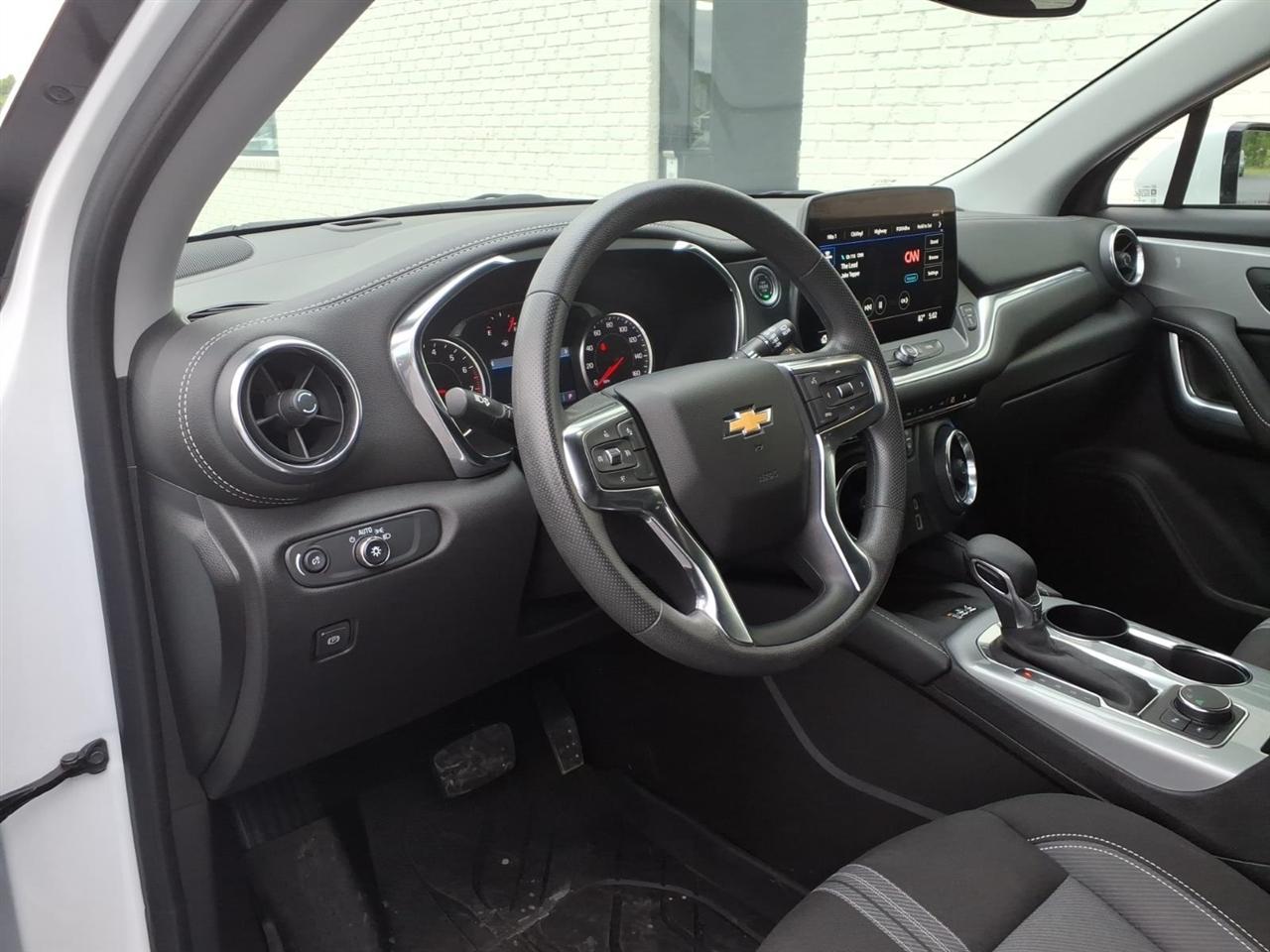 Chevrolet Blazer FWD 4dr w/2LT 2024