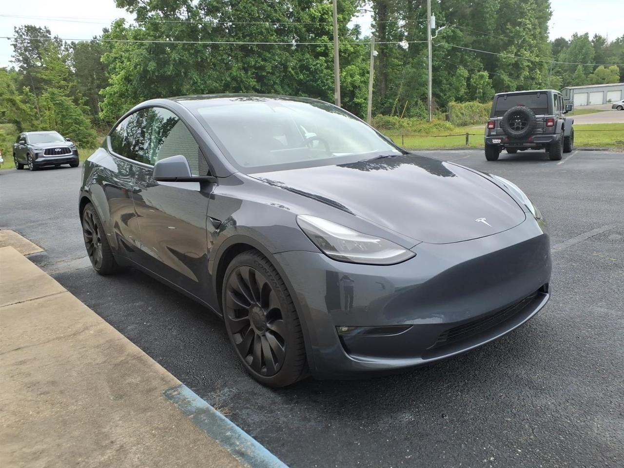 Tesla Model Y  2022