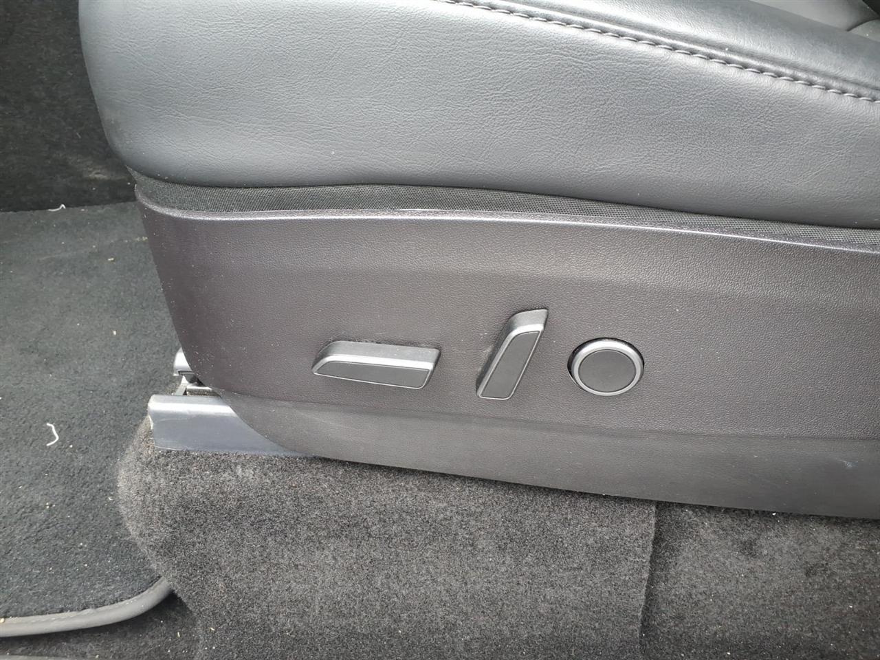 Tesla Model Y  2022