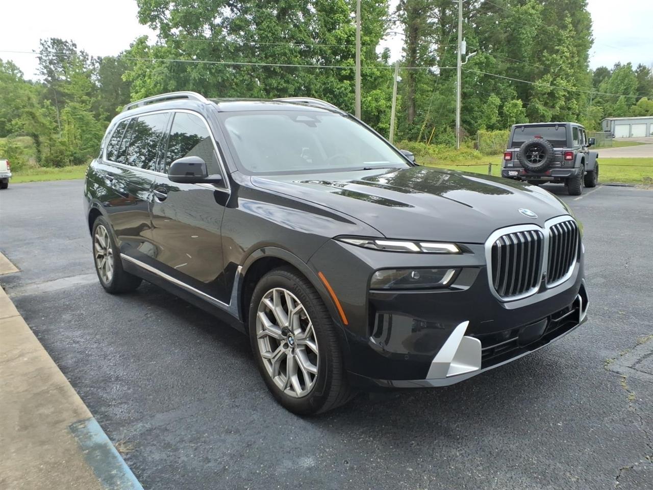 BMW X7  2023
