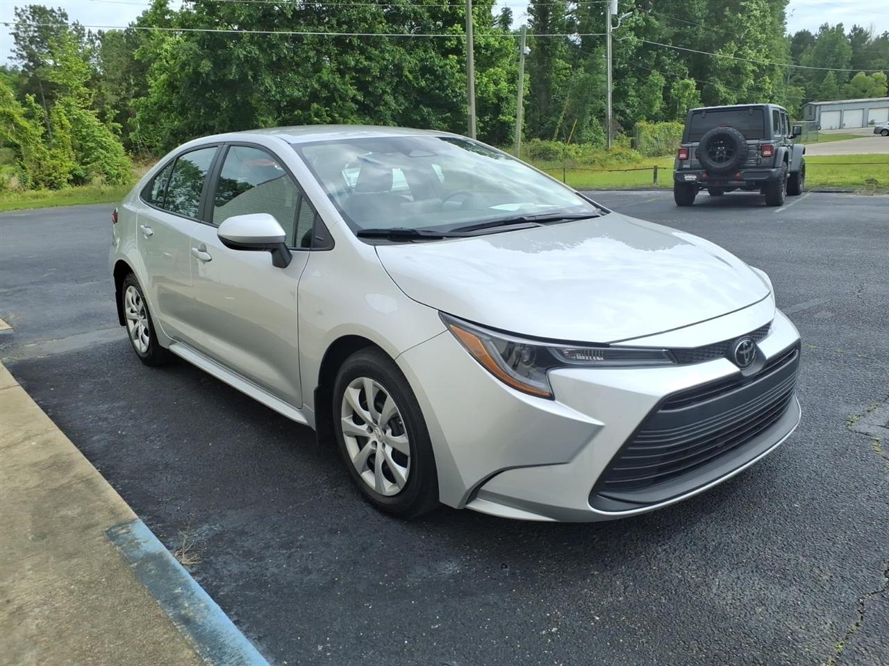 Toyota Corolla LE 2025