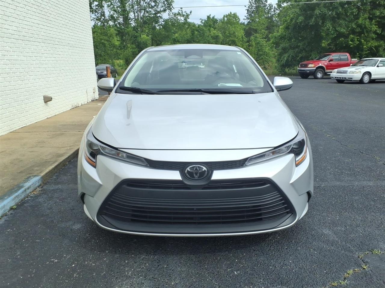 Toyota Corolla LE 2025