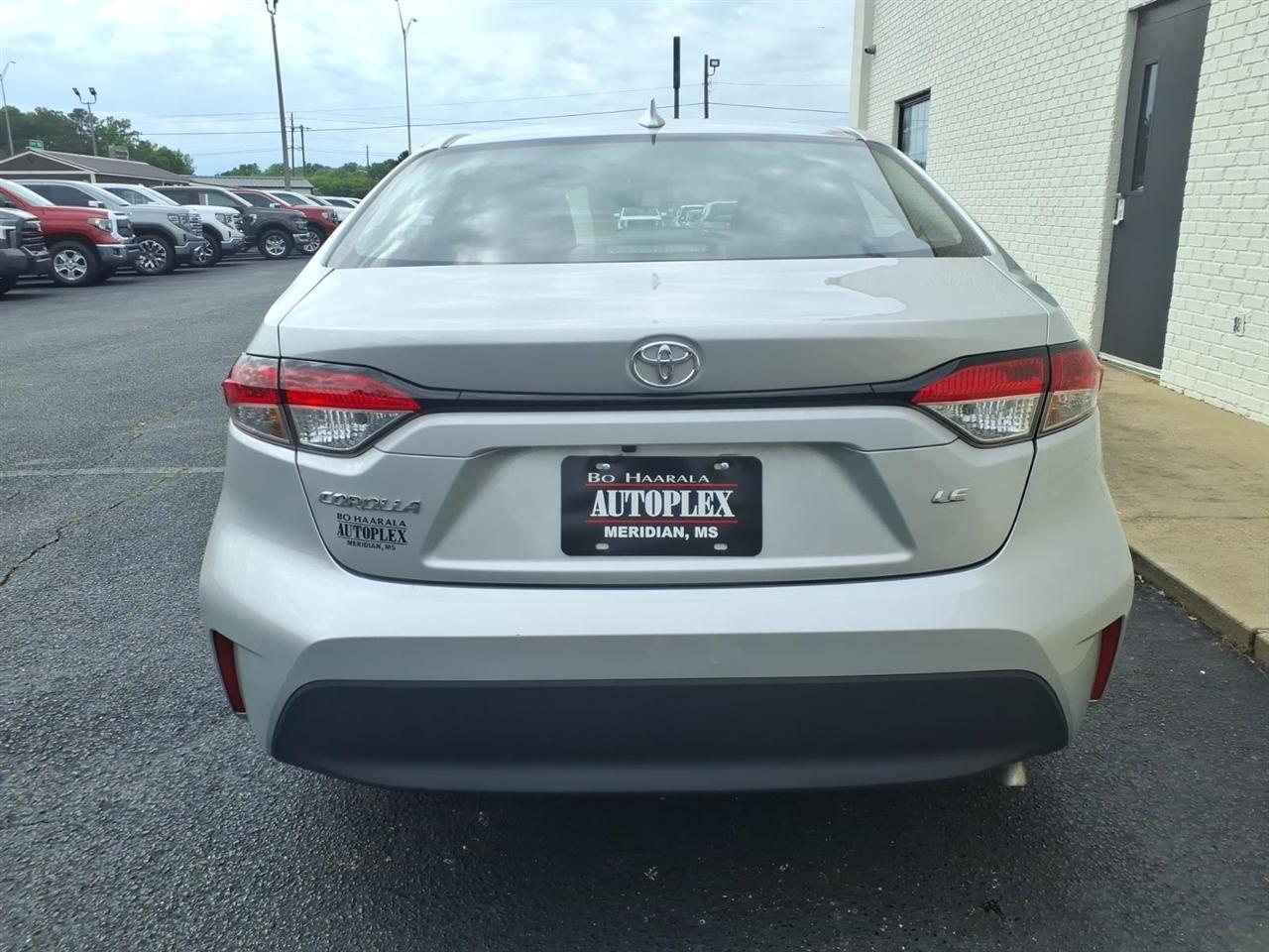 Toyota Corolla LE 2025
