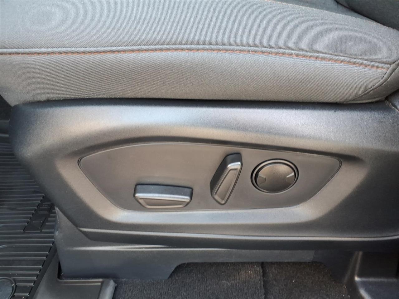 Ford Explorer  2025