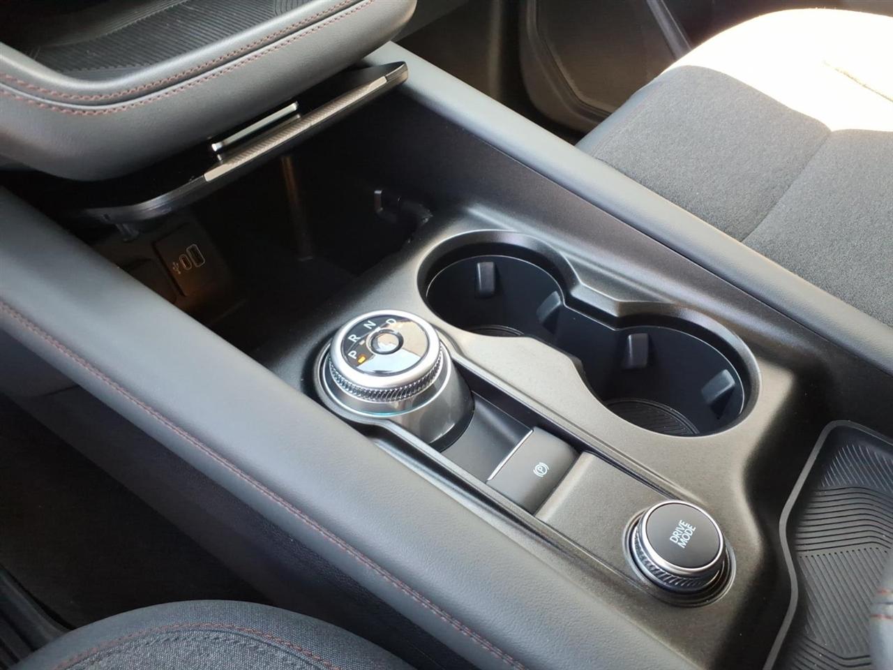 Ford Explorer  2025