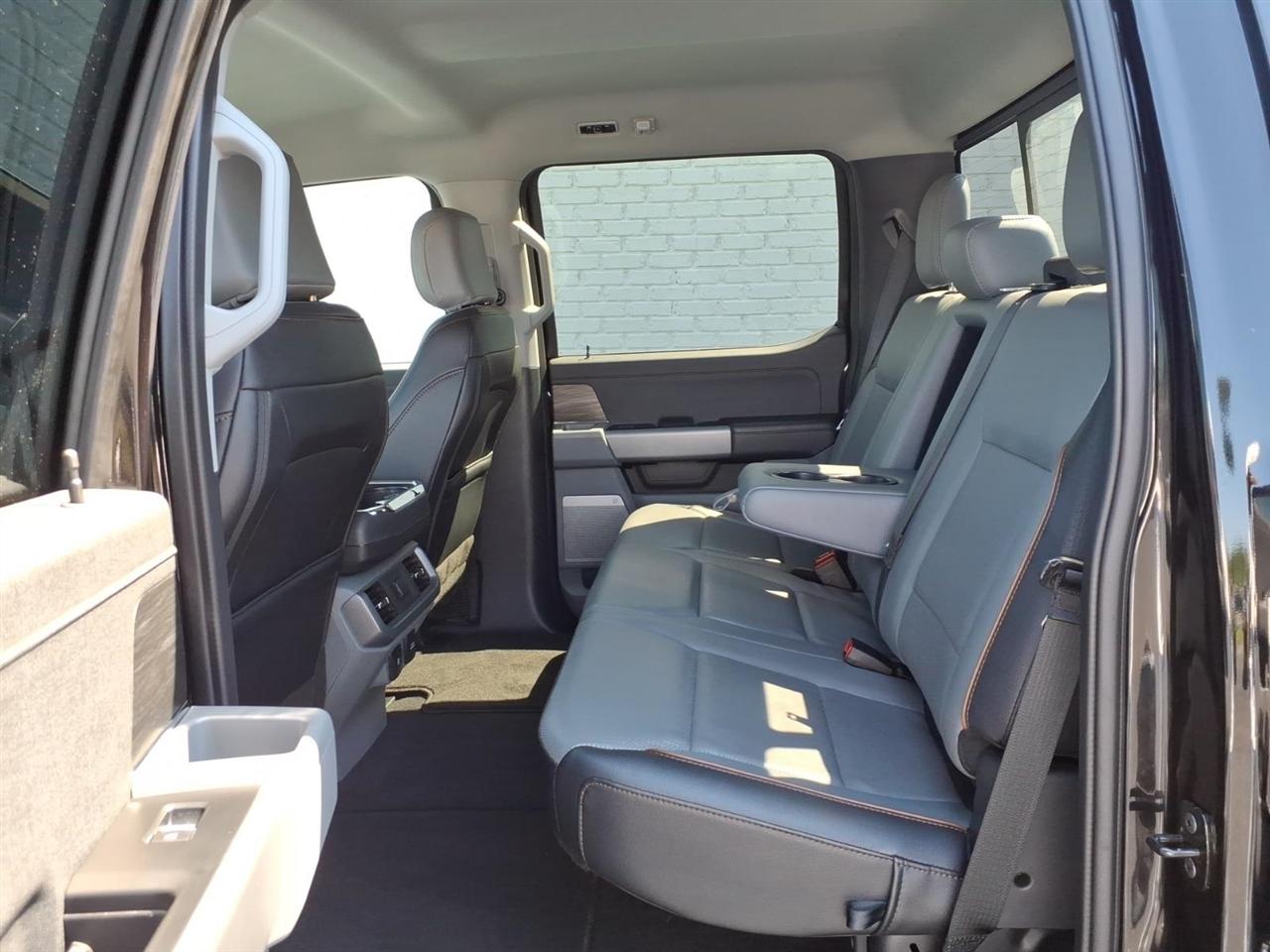 Ford F-150  2025