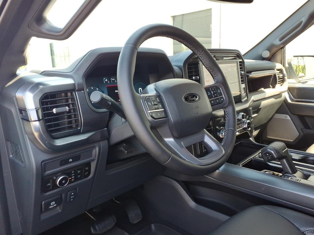Ford F-150  2025