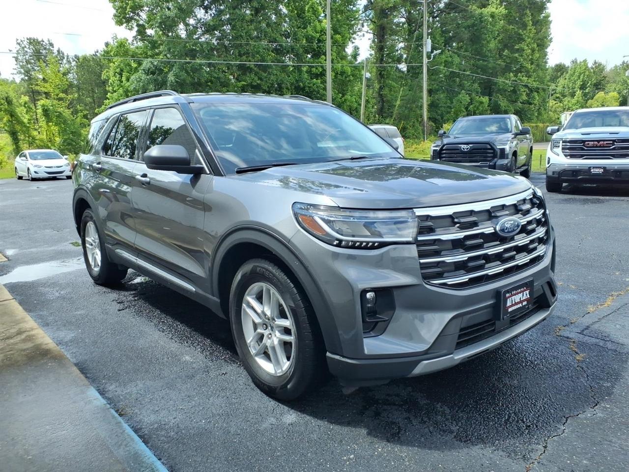 Ford Explorer  2025