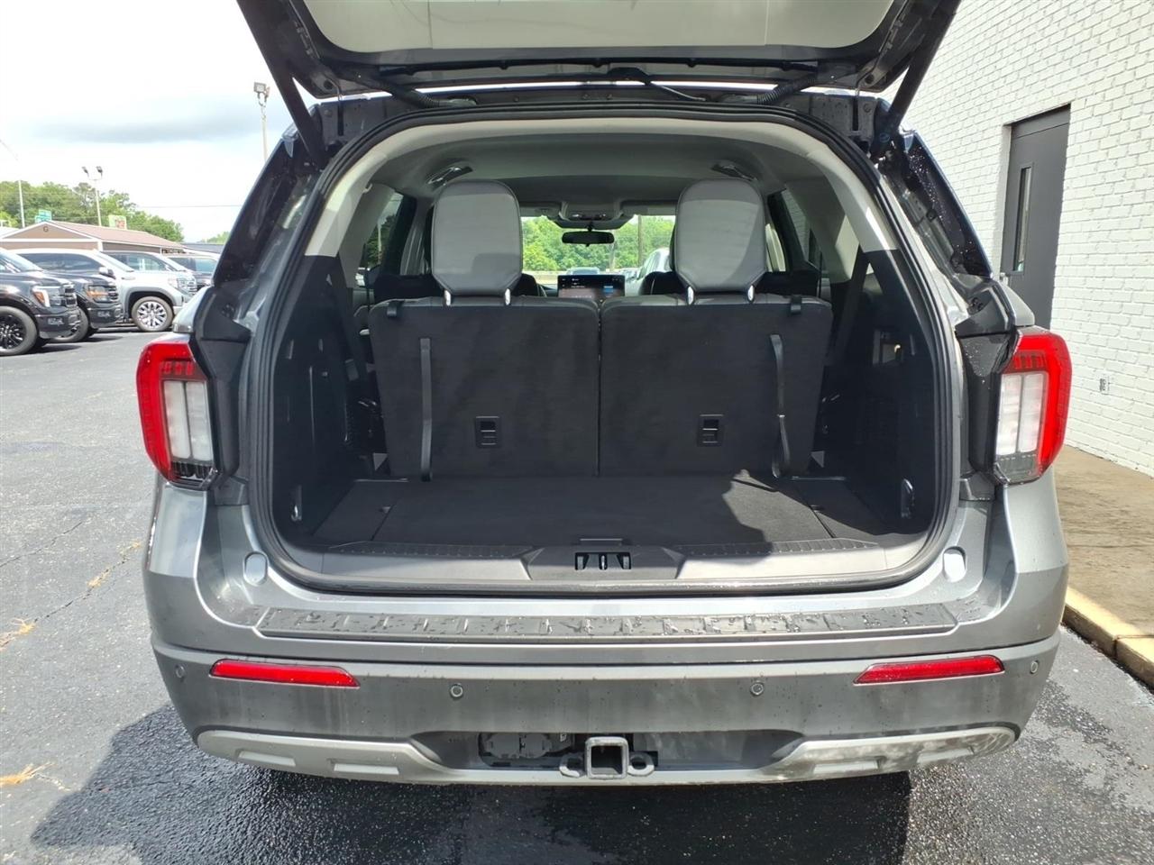 Ford Explorer  2025
