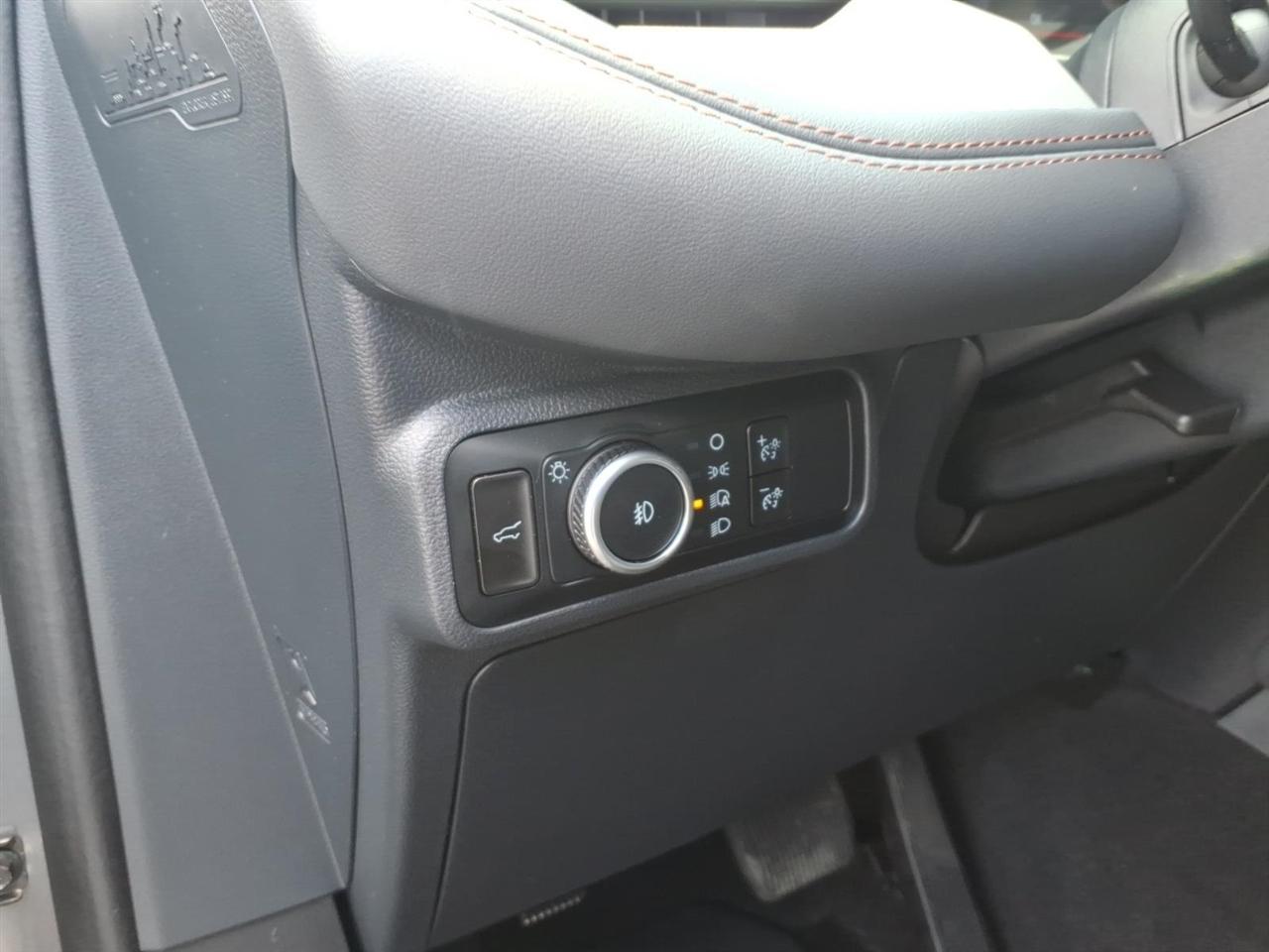 Ford Explorer  2025