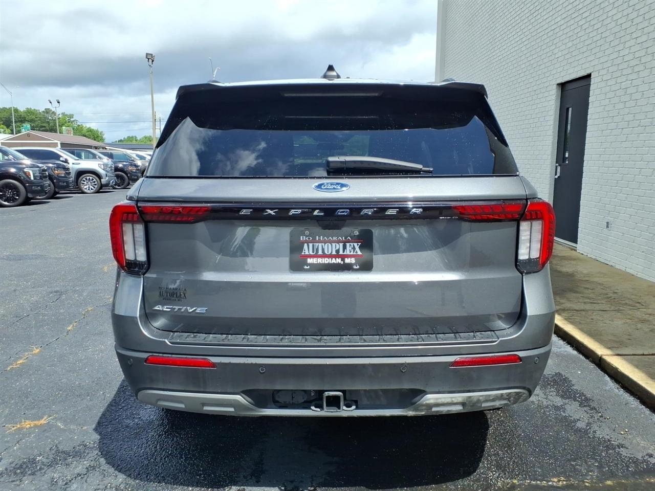 Ford Explorer  2025