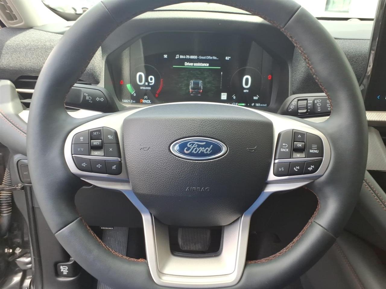 Ford Explorer  2025