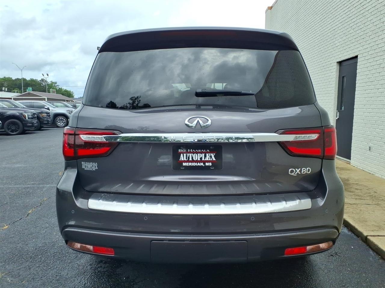 Infiniti QX80  2024