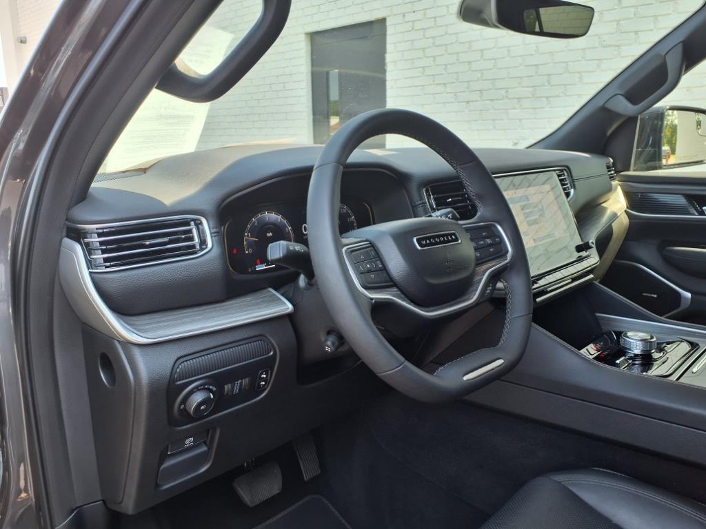 Jeep Wagoneer L  2024